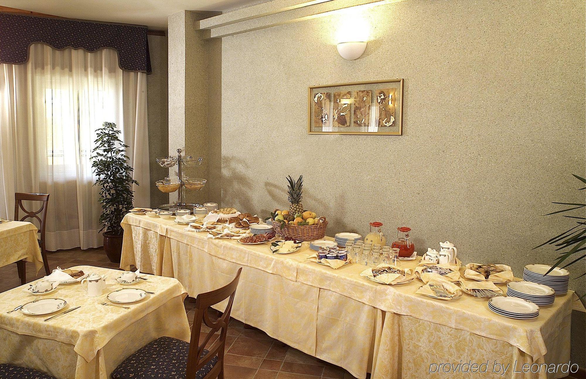 Hotel San Giorgio Sangano Εστιατόριο φωτογραφία